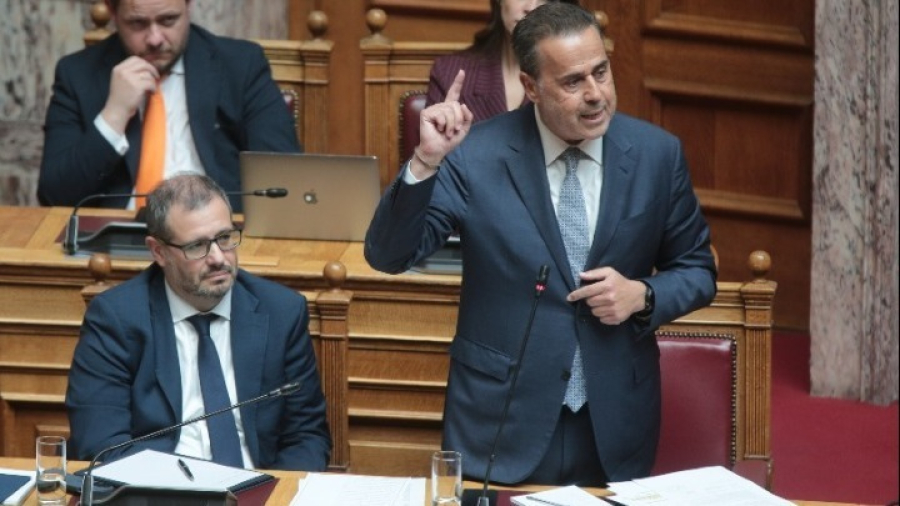 Βουλή: Ψηφίστηκε το νομοσχέδιο για τις ΑΠΕ - Παπασταύρου: Πάμε για 1 GW το 2027