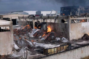 Ασπρόπυργος: Μεγάλη πυρκαγιά σε εργοστάσιο ανακύκλωσης