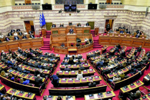 Ολοκληρώθηκε στην Ολομέλεια της Βουλής η συζήτηση του νομοσχεδίου για τα κόκκινα δάνεια