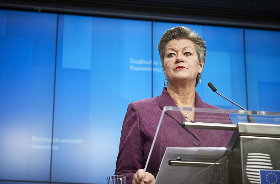 Γιόχανσον: Η ΕΕ επιδιώκει μια συμφωνία με την Τυνησία και τη Λιβύη για το μεταναστευτικό