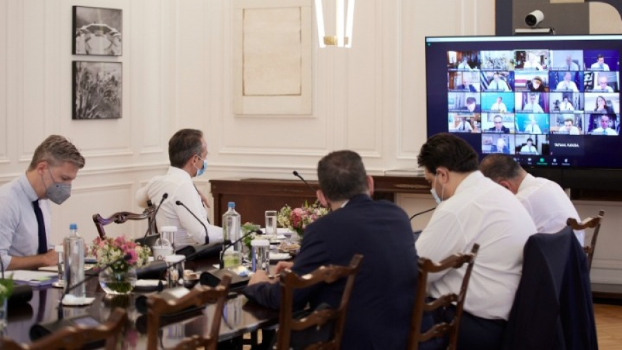 Υπουργικό: Αναπτυξιακός νόμος και νομοσχέδιο για την αναδιοργάνωση της ΕΛ.ΑΣ στα βασικά θέματα της συνεδρίασης