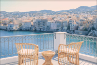 Aria Hotels: Συνεχίζει την επέλασή της στα νησιά με την εξαγορά του Pafsilipon Suites στη Σύρο