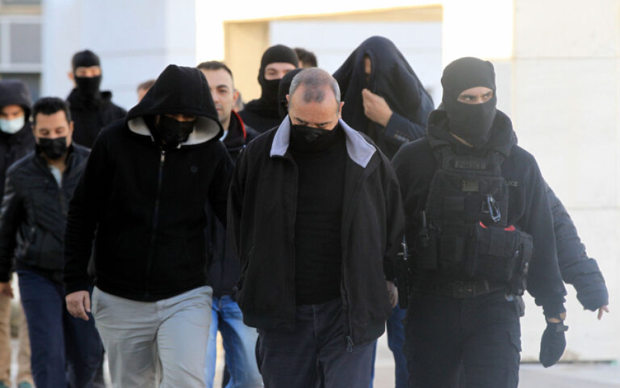 Κολωνός: Ισόβια στον Ηλία Μίχο- Αποφυλακίζεται η μητέρα της 12χρονης