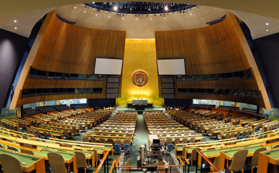 ΟΗΕ: Η ΓΣ &quot;απαιτεί&quot;, με συντριπτική πλειοψηφία, από τη Ρωσία να τερματίσει τον πόλεμο
