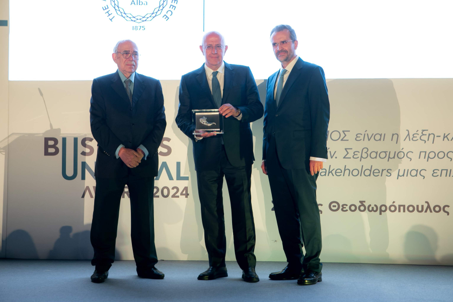Ο Σπύρος Θεοδωρόπουλος βραβεύτηκε με το Alba Business Unusual Award