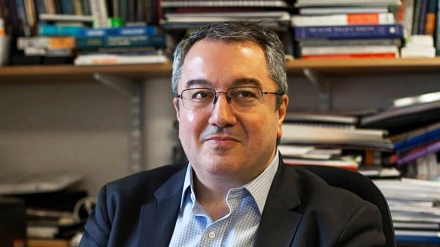 Μόσιαλος: Tα εμβόλια προστατεύουν επαρκώς και από την παραλλαγή Δέλτα