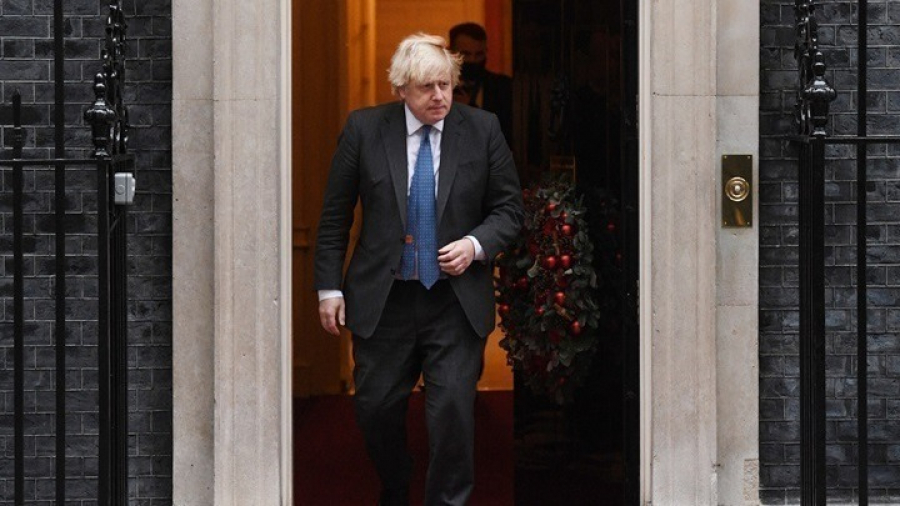 Βρετανία: Με παρότρυνση Τζόνσον τα "πάρτι της Παρασκευής" στην Downing 10, γράφει η Mirror