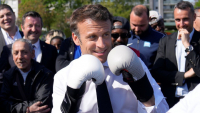 Γαλλία : &quot;Τίποτα δεν έχει κριθεί&quot; στις εκλογές λέει ο Μακρόν και βάζει...γάντια πυγμαχίας