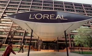 L’Oréal: Ανθεκτική στην πανδημία με κέρδη 12,8 εκατ.