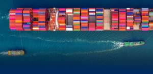 Coral Marine: Πραγματοποίησε την πρώτη παράδοση βιοκαυσίμου με μπάριζα στον Πειραιά