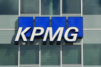 Πρόγραμμα αναγνώρισης και επιβράβευσης για τα στελέχη της KPMG στις Ελεγκτικές υπηρεσίες