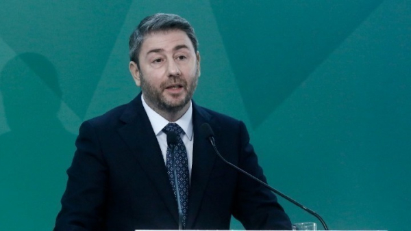 Ανδρουλάκης: Οι 10+1 προτάσεις του ΠΑΣΟΚ για το ιδιωτικό χρέος
