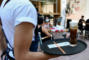 Επεκτάθηκε η ΣΣΕ των εργαζομένων στον κλάδο Επισιτισμού-Τουρισμού