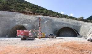 Μπράλος – Άμφισσα: Παίρνει μορφή ο νέος δρόμος των δύο σηράγγων και έξι γεφυρών