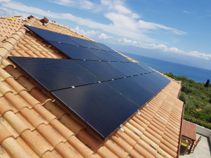 Φωτοβολταϊκά στέγης: ''Τρέχουν'' με ρυθμούς ανάπτυξης 30% το 2023 στην Ευρώπη