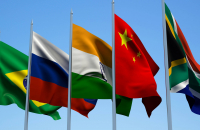 Η Ρωσία καλεί τις χώρες της BRICS να επεκτείνουν τη χρήση εθνικών νομισμάτων