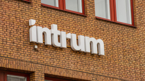 Intrum: Ανακοίνωσε τον προτιμητέο επενδυτή για την πώληση χαρτοφυλακίου δανείων 72 ξενοδοχείων