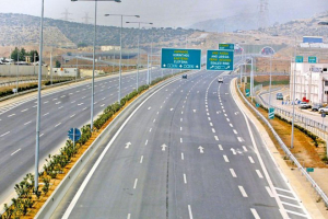 Κυκλοφοριακές ρυθμίσεις στην Αττική Οδό - κλείνουν είσοδοι προς αεροδρόμιο