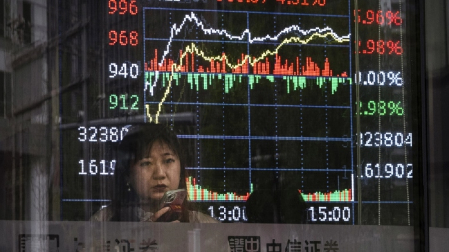 Συνεχείς διακυμάνσεις στις χρηματιστηριακές αγορές – Στα ύψη ο χρυσός με συνεχόμενα ρεκόρ