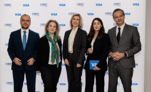 Νίκος Πετράκης, Country Manager της Visa στην Ελλάδα, Βάλια Αρανίτου, Επιστημονική Διευθύντρια του Ινστιτούτου της ΕΣΕΕ και Αναπληρώτρια Καθηγήτρια του ΕΚΠΑ, Sevi Vassileva, Γενική Διευθύντρια της Visa για Ελλάδα, Κύπρο, Μάλτα και Ισραήλ, Γεωργία Μοσχόβου, Corporate Communications Manager της Visa για Ελλάδα, Κύπρο, Μάλτα και Ισραήλ, Σταύρος Καφούνης, Πρόεδρος ΕΣΕΕ