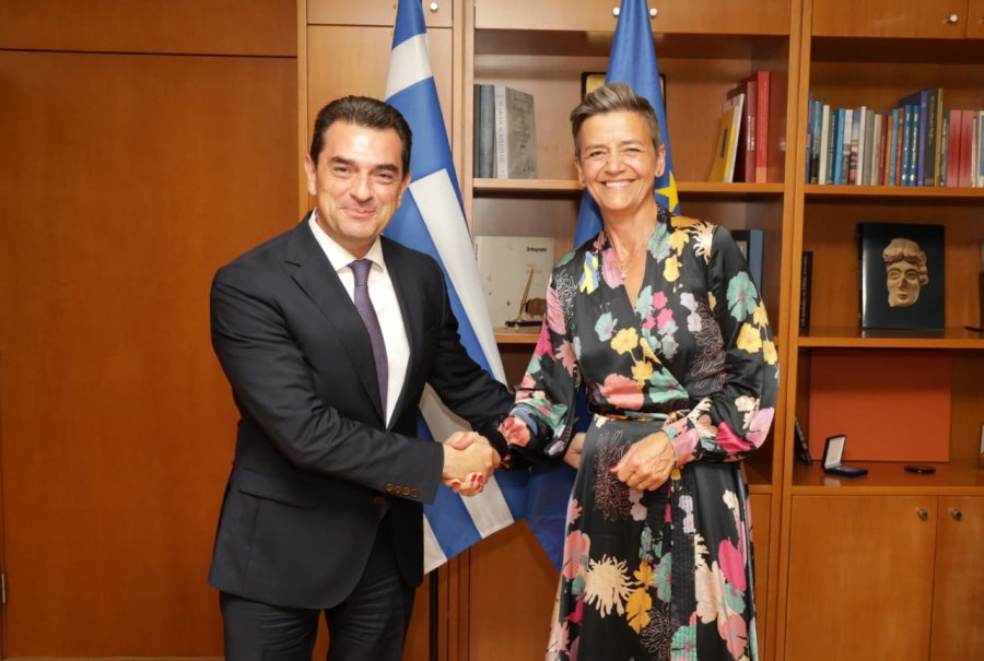 Συνάντηση Σκρέκα - Βεστάγκερ: Στο επίκεντρο οι πρωτοβουλίες της κυβέρνησης για την πράσινη μετάβαση