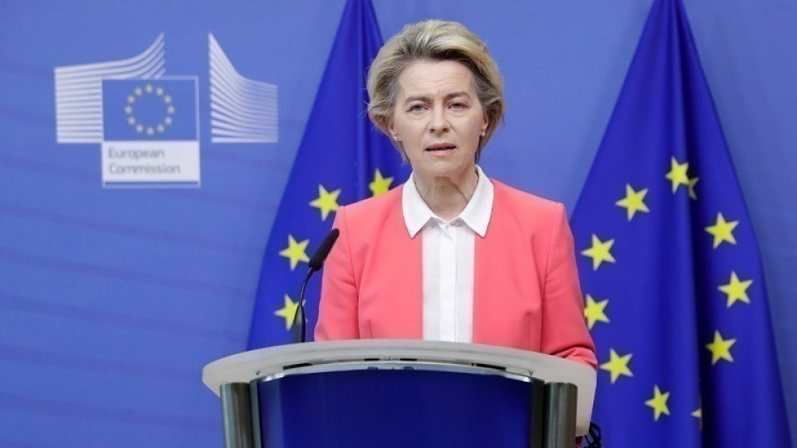 Φον ντερ Λάιεν: "Πρέπει να κερδίσουμε χρόνο", ώστε να αναλυθεί η παραλλαγή Όμικρον