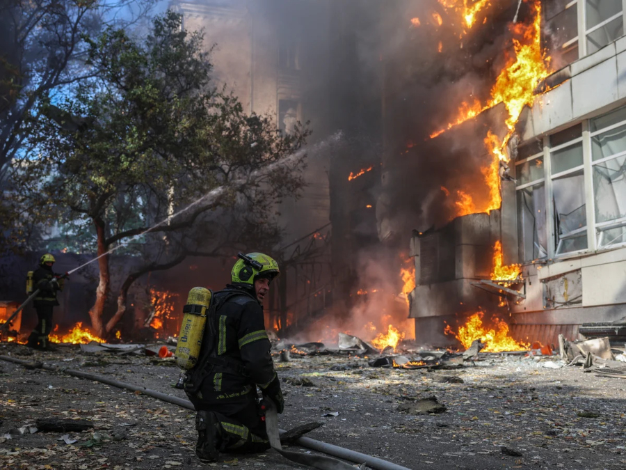 Ουκρανία: Τουλάχιστον τρεις νεκροί και επτά τραυματίες από ρωσικά πλήγματα στο Κίεβο