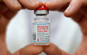ΕΕ: Λαμβάνει επιπλέον 150 εκατ. δόσεις του εμβολίου της Moderna