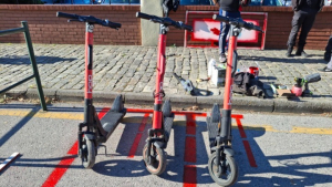 Δήμος Αθηναίων: Νέος κανονισμός κυκλοφορίας και στάθμευσης για τα πατίνια - Τι αλλάζει