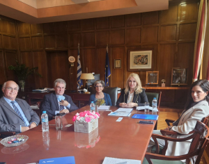 Η εποπτεία της αγοράς βιομηχανικών προϊόντων στη συνάντηση της υφ. Ανάπτυξης με την HellasLab