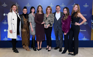 Από αριστερά: Διονυσία Παπουτσή, Demand Planning Executive, Χρυσάνθη Μπίζιου, Customer Activation Executive, Σταματία Αμαριώτη, HR Coordinator, Ίρις Μπουγά, Wholesale Sales Executive, Έφη Μπούρα, S.Europe Corporate Relations Manager, Ηλίας Γαρατζιώτης, Commercial Finance Executive, Ζωή Γενούζη, S.Europe Revenue &amp; Cat Growth Manager, και Κατερίνα Μαντάγκα HR Administrator