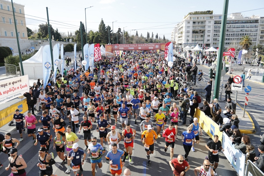 Έκτακτες κυκλοφοριακές ρυθμίσεις την Κυριακή (8/3) στο κέντρο της Αθήνας λόγω της διεξαγωγής του Ημιμαραθώνιου