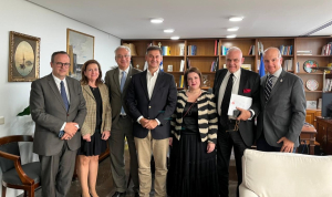 Συνάντηση της Πρωτοβουλίας ΕΛΛΑ-ΔΙΚΑ ΜΑΣ με τον Υφ. Εξωτερικών Χάρη Θεοχάρη