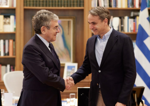 Συνάντηση Μητσοτάκη με τον επιχειρηματία Ανδρεάδη, με αφορμή τη δωρεά για τη δημιουργία δάσους στη Θεσσαλονίκη