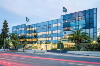 Alpha Finance: Νέο κύμα αναβαθμίσεων και υψηλότερες τιμές στόχοι για τις τράπεζες