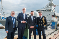 Στα Ναυπηγεία Ελευσίνας βρετανική αντιπροσωπεία