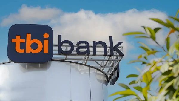 tbi bank: Συνεργασία με τους THEFIXERS