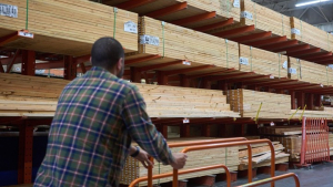 ΗΠΑ: Δασμοί 10% στις εισαγωγές ξυλείας και 25% σε ξύλινα προϊόντα