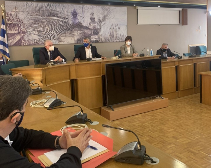 Γ.Γ. ΥπΑΑΤ: Επισκέφθηκε τις περιοχές που επλήγησαν από τον παγετό