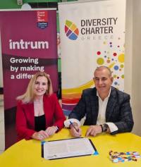 Intrum: Υπέγραψε τη Χάρτα Διαφορετικότητας για τις ελληνικές επιχειρήσεις