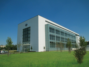 FAMAR: Εξαγόρασε μονάδα παραγωγής αποστειρωμένων φαρμακευτικών σκευασμάτων στη Γερμανία