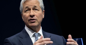 «Χάνετε έναντι των ΗΠΑ και της Ασίας» λέει στην Ευρώπη ο επικεφαλής της JP Μorgan Τζέιμι Ντάιμον