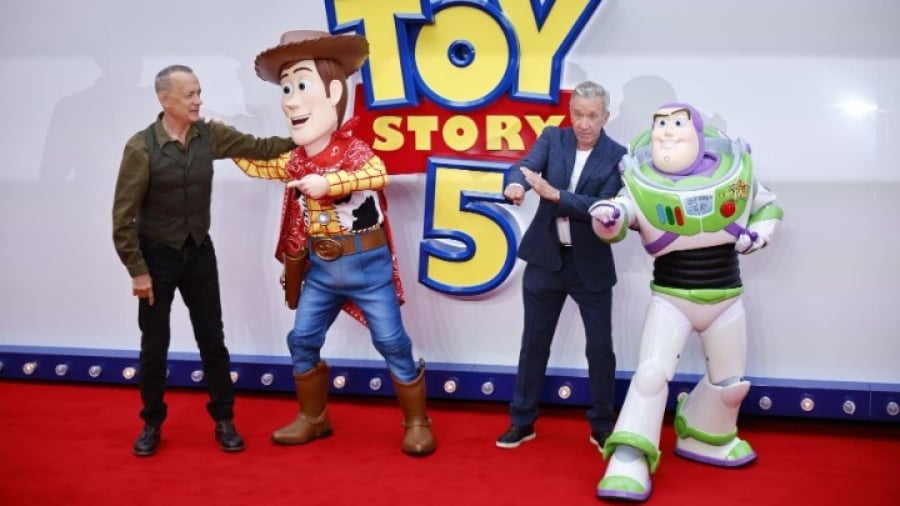 Toy Story 5: Η νέα «απειλή» για τον Γούντι και τον Μπαζ είναι η τεχνολογία, λέει ο Τομ Χανκς