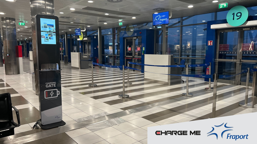 Charge Μe: Επαγγελματικοί σταθμοί φόρτισης κινητών στα 14 αεροδρόμια της Fraport Greece