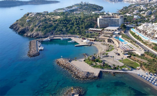 Ξεκίνησε η τουριστική σεζόν στην Κρήτη, νωρίτερα από κάθε άλλη χρονιά