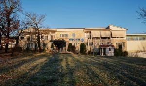 ΘΕΟΝΗ: Επένδυση στην πρόληψη με αντιμικροβιακή επιχάλκωση επιφανειών αφής