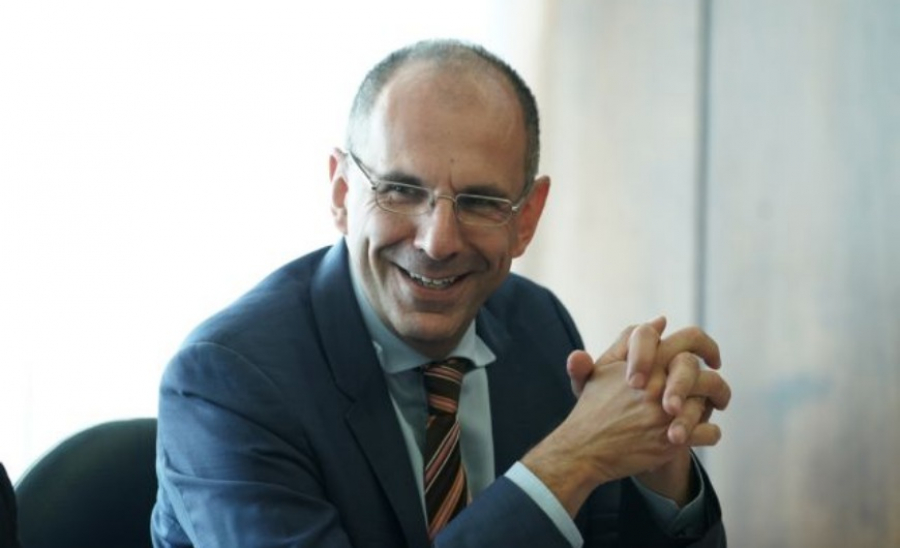 Γεραπετρίτης τινάζει τις εταιρείες ενέργειας στον αέρα: Μελετάται αναβαλλόμενη καταβολή ή τμηματική καταβολή οφειλών