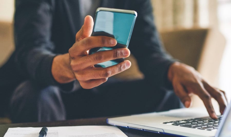 Πώς οι προσωπικές συσκευές στην εργασία αποτελούν απειλή κυβερνοασφάλειας