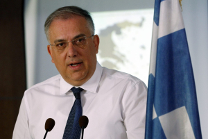 Τ. Θεοδωρικάκος: “Στηρίζουμε την βιομηχανία για μια οικονομία πιο ανταγωνιστική με καλύτερους μισθούς”