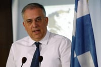 Τ. Θεοδωρικάκος: “Στηρίζουμε την βιομηχανία για μια οικονομία πιο ανταγωνιστική με καλύτερους μισθούς”